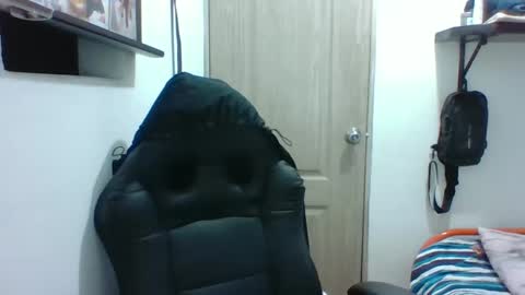 Snapshot of jhan1995 chatting on March 2025 03:23:02 AM jhan1995 online show from March 2025 03:23:02 AM