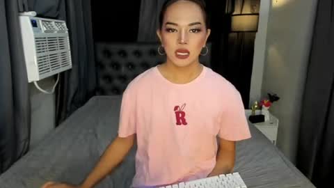 JHENA online show from July 2026 03:21:02 PM