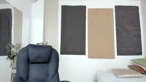 jheremy_wen online show from July 2026 10:21:02 AM