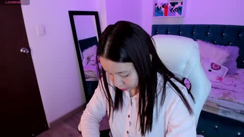 Snapshot of jhiinny_brownn chatting on January 2025 11:13:01 AM Jhiinny online show from January 2025 11:13:01 AM