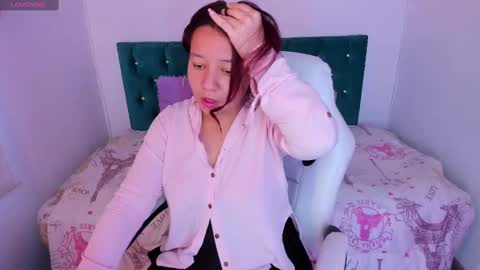 Snapshot of jhiinny_brownn chatting on February 2025 12:05:02 PM Jhiinny online show from February 2025 12:05:02 PM