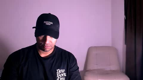 Snapshot of jho173027 chatting on December 2025 12:03:02 PM En moreno online show from December 2025 12:03:02 PM