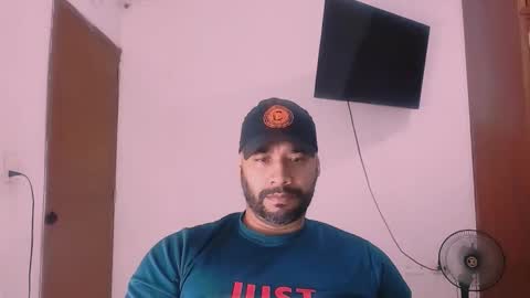 Snapshot of jho173027 chatting on January 2026 09:07:02 PM En moreno online show from January 2026 09:07:02 PM