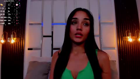 Snapshot of jhoanaduran_ chatting on January 2025 07:43:01 PM Jhoana online show from January 2025 07:43:01 PM