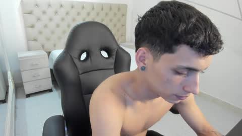 jhoanleandro online show from October 2025 05:26:02 AM