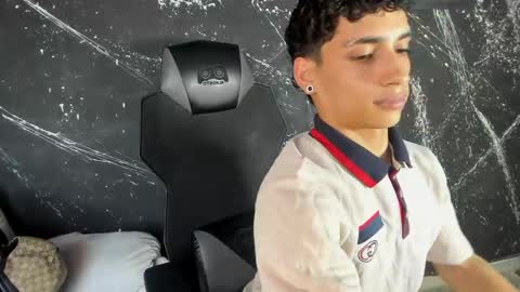 jhoanleandro online show from May 2026 10:06:01 PM
