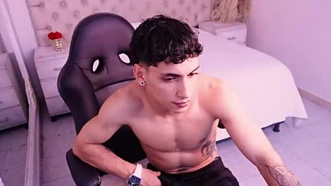 jhoanleandro online show from May 2026 11:05:01 AM