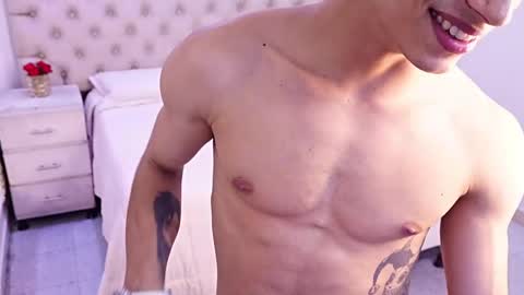 jhoanleandro online show from June 2026 12:23:01 AM