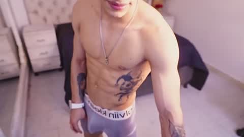 jhoanleandro online show from July 2026 07:23:02 AM