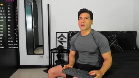 JHOAN online show from May 2026 11:45:01 PM