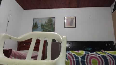 jhon tommy online show from February 2025 10:45:01 PM