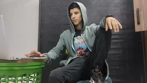 jhon online show from December 2024 09:39:01 AM