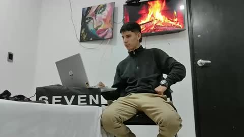 jhon online show from February 2025 03:09:01 PM