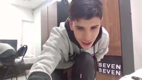 jhon online show from March 2025 10:27:02 PM