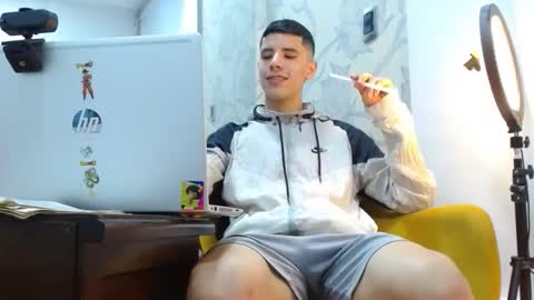 jhon online show from November 2025 08:52:01 PM