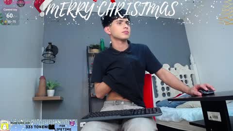 JHONNATHAN online show from December 2024 01:06:02 PM