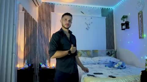 jhonny online show from June 2026 06:52:01 PM