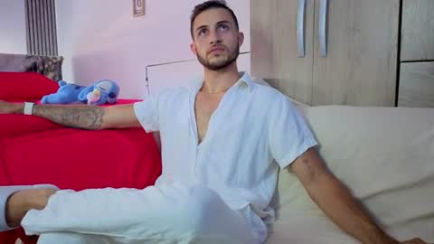 jhonny online show from June 2026 06:27:01 PM
