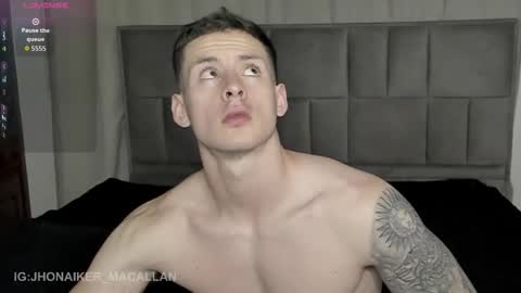 Jhonaiker online show from September 2025 02:01:02 AM