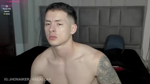 Jhonaiker online show from October 2025 12:55:02 AM