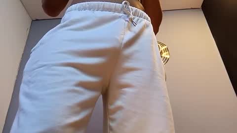 Snapshot of jhonny_thes28 chatting on October 2025 06:51:01 PM jhonny_thes28 online show from October 2025 06:51:01 PM