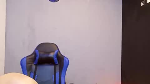 Snapshot of jhonny_thes28 chatting on February 2026 04:37:02 PM jhonny_thes28 online show from February 2026 04:37:02 PM