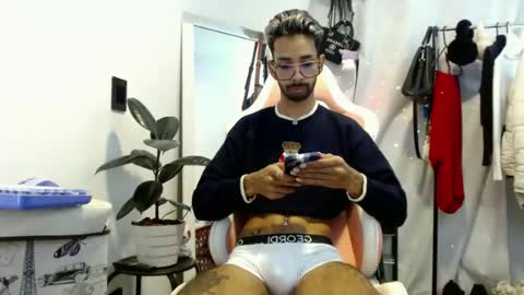 jhonsonvlatino online show from June 2026 03:25:02 PM