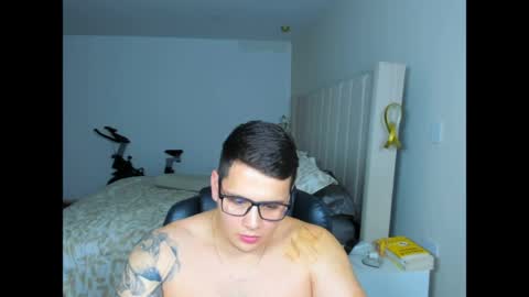 Jhonstark online show from May 2026 12:48:02 AM