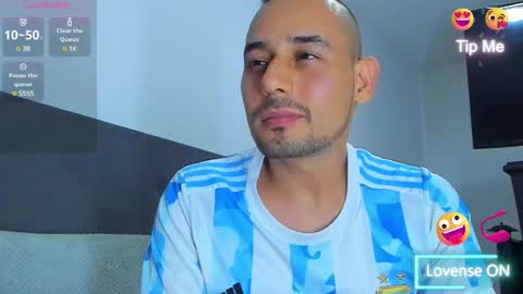 Jhony Alzate online show from February 2025 02:12:01 AM