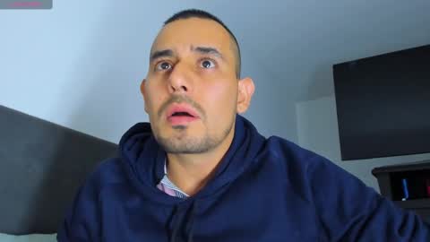 Jhony Alzate online show from March 2025 11:37:01 PM