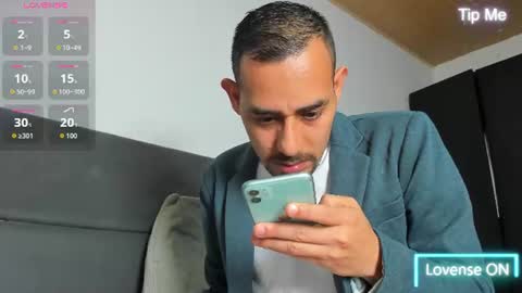 Jhony Alzate online show from June 2026 02:24:01 AM