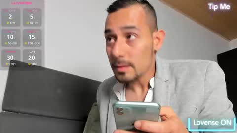 Jhony Alzate online show from July 2026 02:07:01 AM