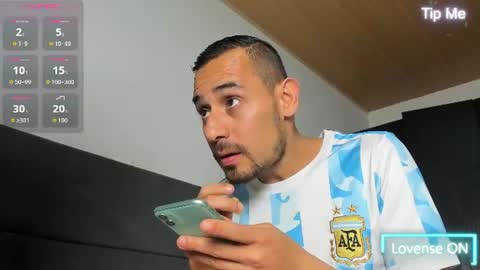 Jhony Alzate online show from July 2026 04:16:01 AM
