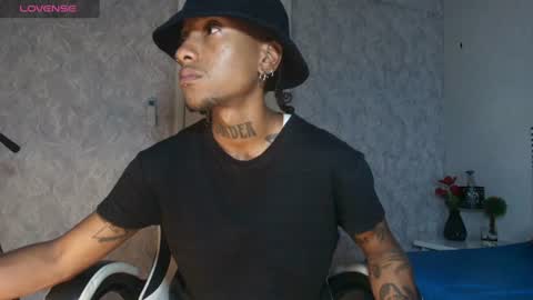Snapshot of jhonymiller chatting on June 2026 10:53:02 PM jhonymiller online show from June 2026 10:53:02 PM