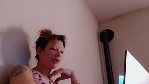 Snapshot of jhopeftw chatting on February 2026 07:06:02 PM Anya online show from February 2026 07:06:02 PM