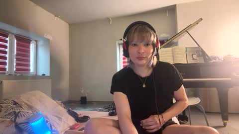 Snapshot of jhopeftw chatting on February 2026 07:49:01 AM Anya online show from February 2026 07:49:01 AM