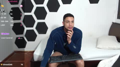 Snapshot of jhors__collens chatting on February 2025 08:39:02 AM Jhors online show from February 2025 08:39:02 AM