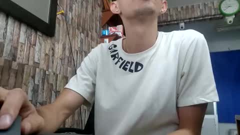 Jhosuamoore  online show from June 2026 01:37:01 PM
