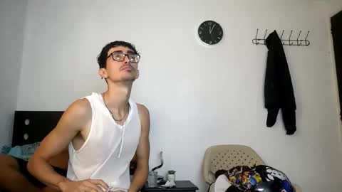 Jhosuamoore  online show from June 2026 05:01:02 PM