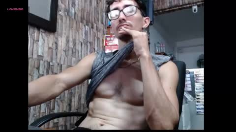 jhosuamoore2 online show from May 2026 09:32:01 PM