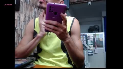 jhosuamoore2 online show from May 2026 11:40:01 AM
