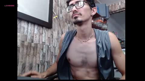 jhosuamoore2 online show from July 2026 03:03:02 PM