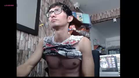 jhosuamoore2 online show from July 2026 07:43:02 PM