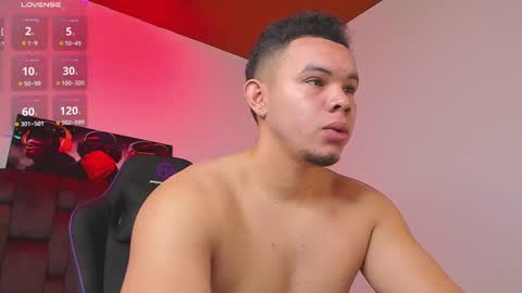 Snapshot of jhotta_foxx chatting on February 2025 07:23:01 AM Jhonatan80 online show from February 2025 07:23:01 AM