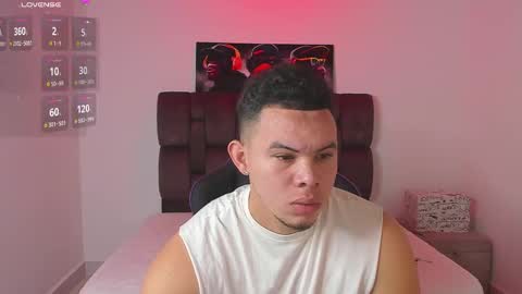 Snapshot of jhotta_foxx chatting on March 2025 07:08:02 AM Jhonatan80 online show from March 2025 07:08:02 AM