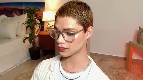 Jhuan Nhez online show from October 2025 07:22:01 AM