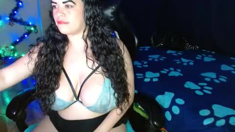 Jhulia online show from December 2024 11:26:02 PM