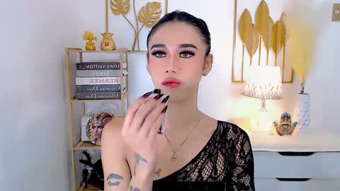 Snapshot of jhulianagrey chatting on December 2024 06:14:01 AM julie online show from December 2024 06:14:01 AM