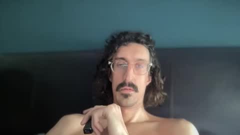 Snapshot of jiggz1986 chatting on February 2026 01:05:01 PM Jigz1986 online show from February 2026 01:05:01 PM