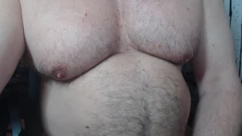 Snapshot of jimbeefbear chatting on April 2026 08:39:01 PM Jim online show from April 2026 08:39:01 PM